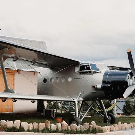 Hotel na wodzie Antonov Im Garten - Flugzeug-ferienwohnung *