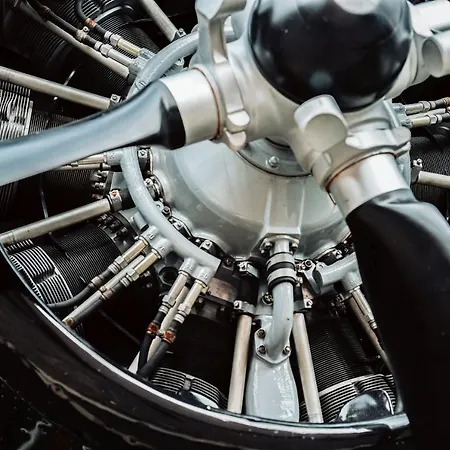 Antonov Im Garten - Flugzeug-ferienwohnung Tekne *