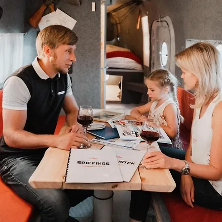 Antonov Im Garten – Flugzeug-ferienwohnung Altendorf (Sebnitz)