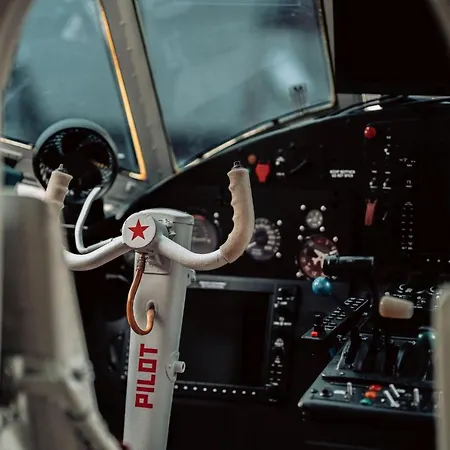 Hotel na wodzie Antonov Im Garten - Flugzeug-ferienwohnung