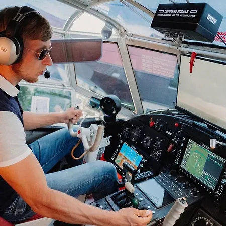 Tekne Antonov Im Garten - Flugzeug-ferienwohnung Altendorf (Sebnitz)