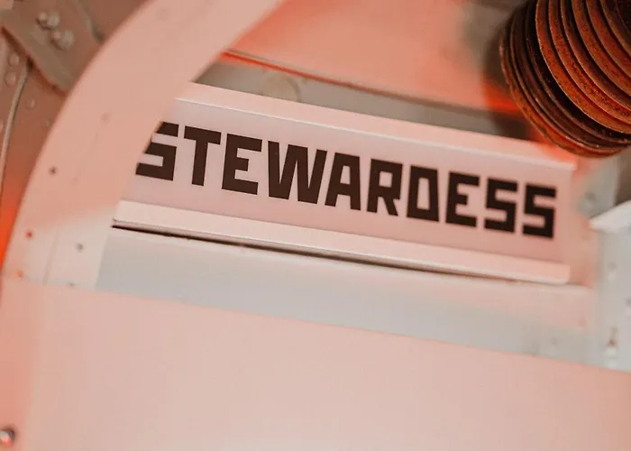 Hotel na wodzie Antonov Im Garten - Flugzeug-ferienwohnung