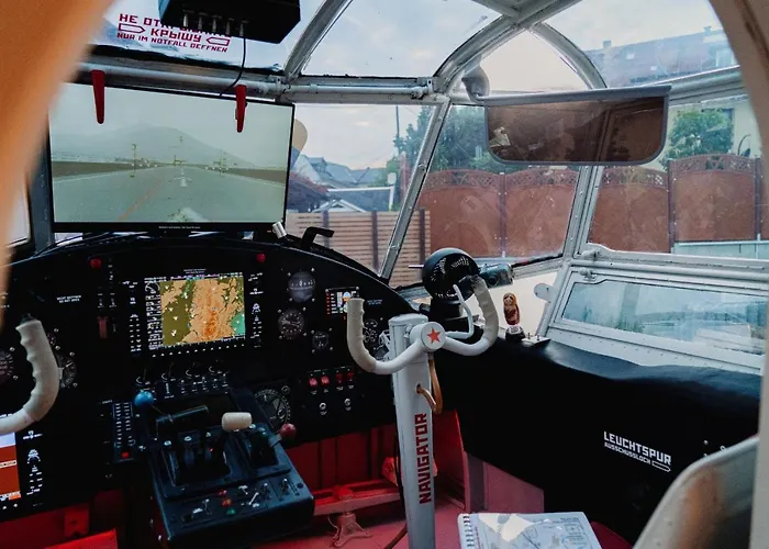 Antonov Im Garten - Flugzeug-ferienwohnung 船屋